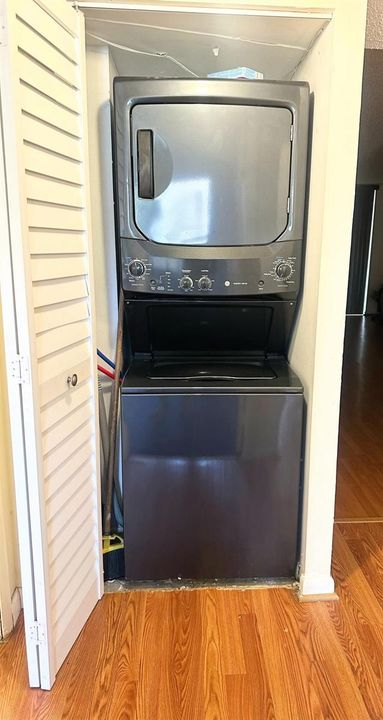 Washer & Dryer