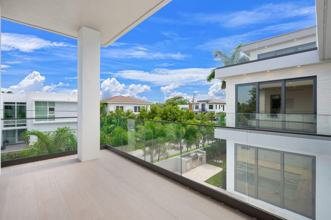 22 Balcony
