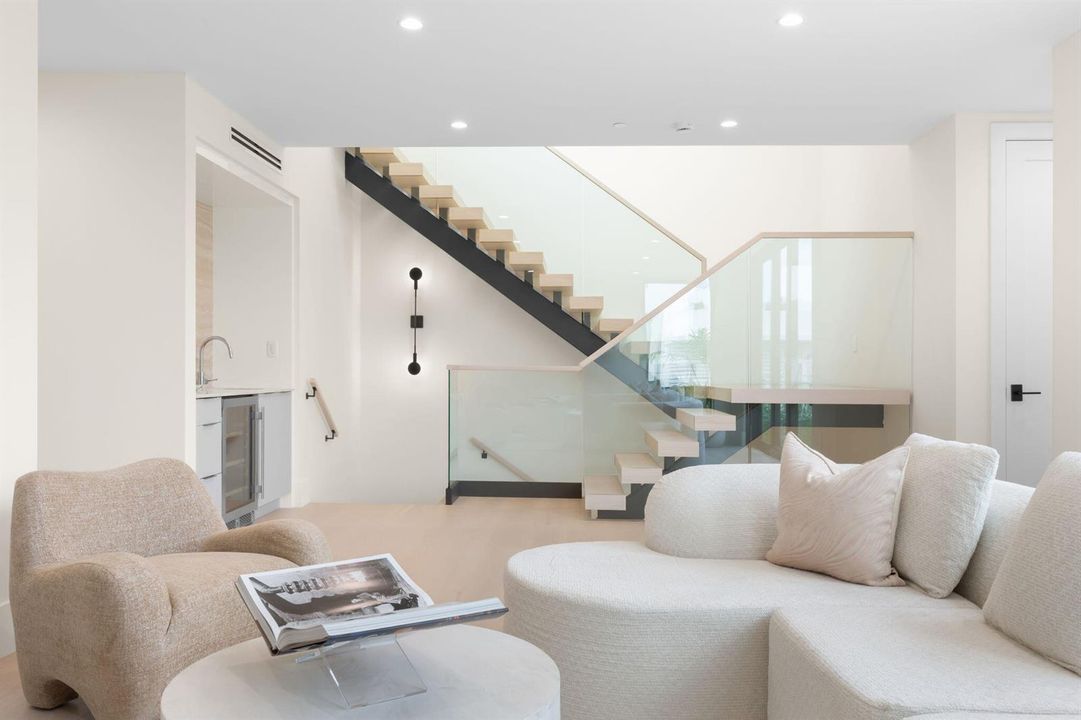 32 Loft