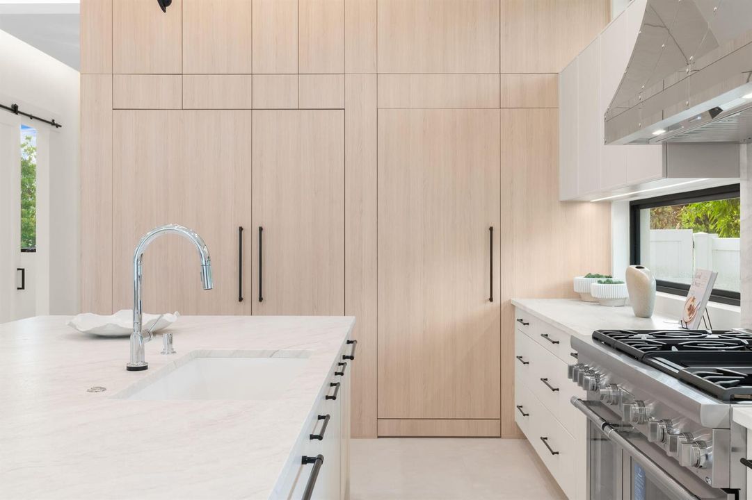 13 Kitchen