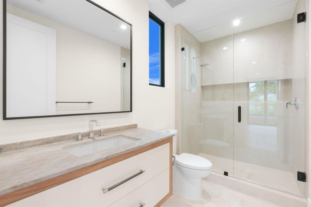 49 Bathroom 3