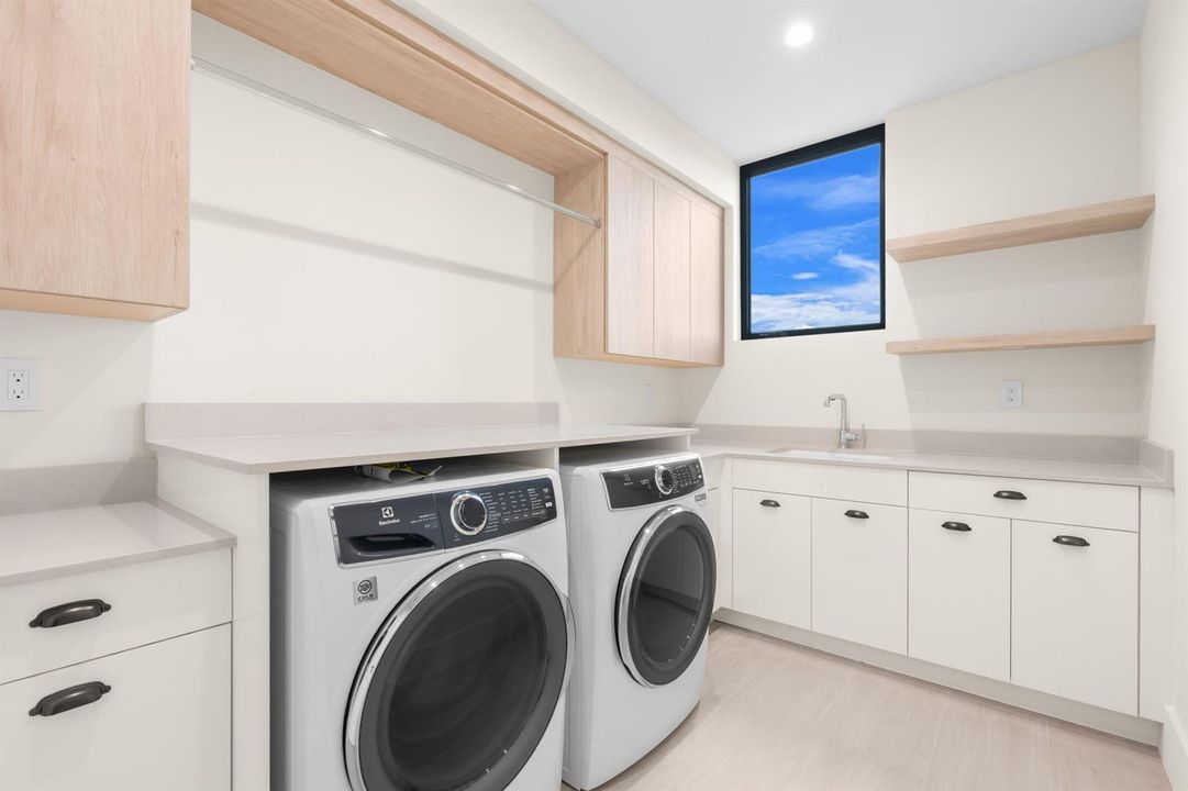 47 Laundry