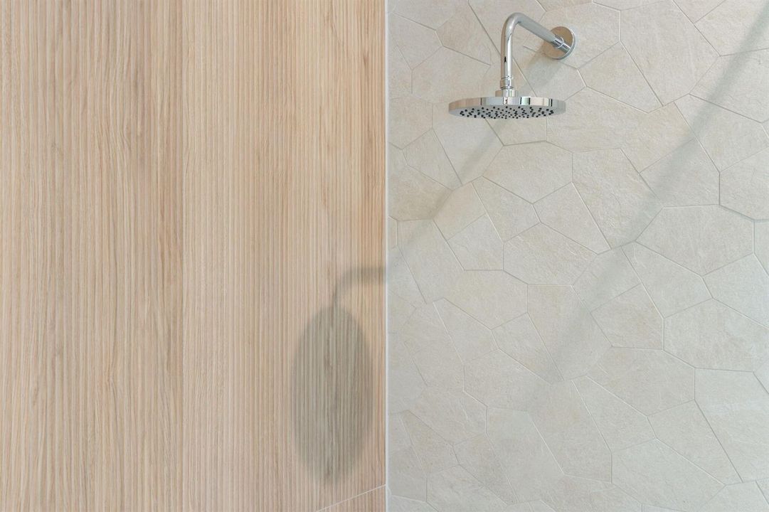 38 Bathroom 5