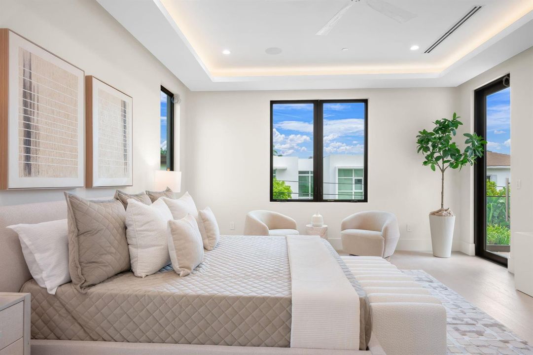 20 Primary Bedroom