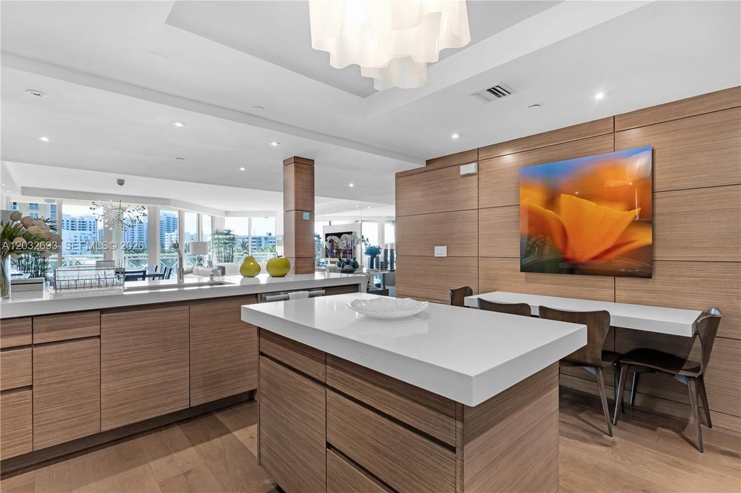 En Venta: $4,017,400 (3 camas, 3 baños, 2930 Pies cuadrados)