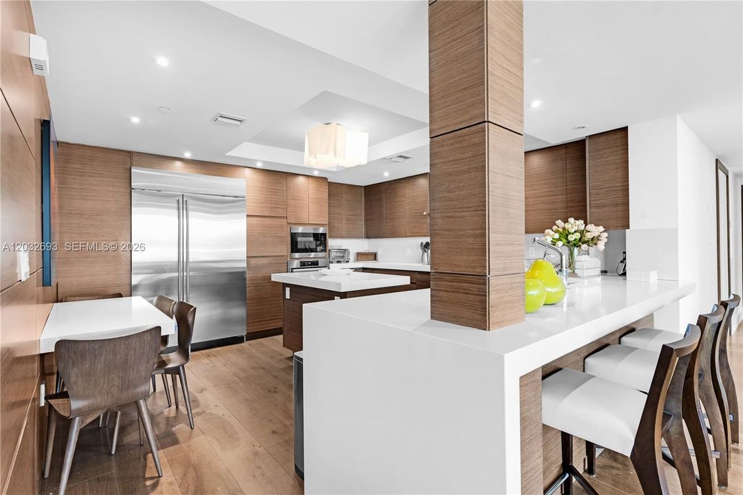 En Venta: $4,017,400 (3 camas, 3 baños, 2930 Pies cuadrados)