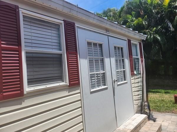 Casita, elect, 1/2 bath, includes W/D