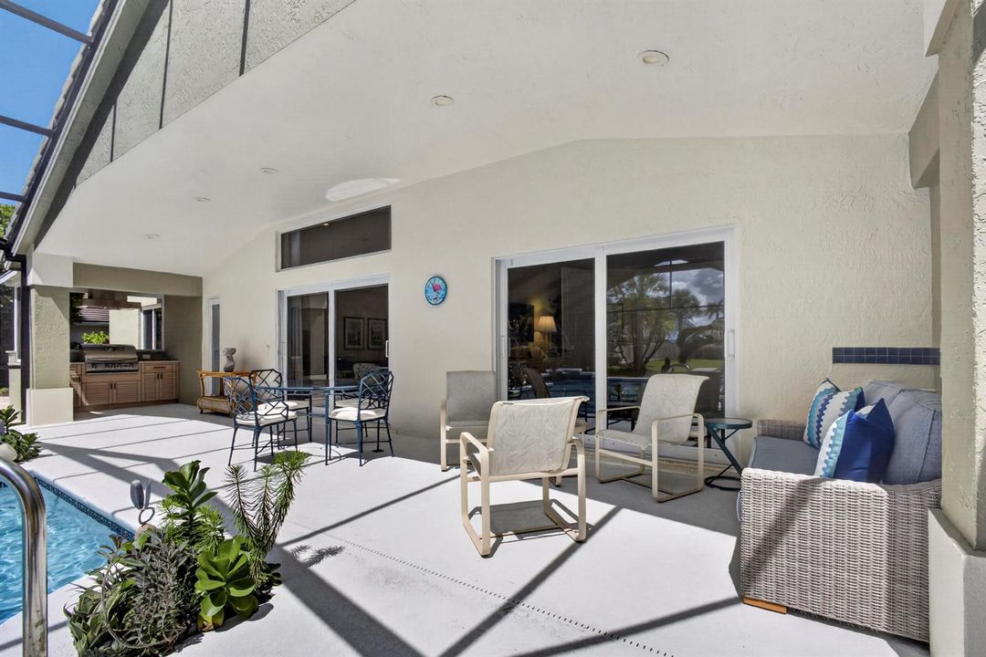 V1 33 Covered Lanai w Outdoor Grill 55-p