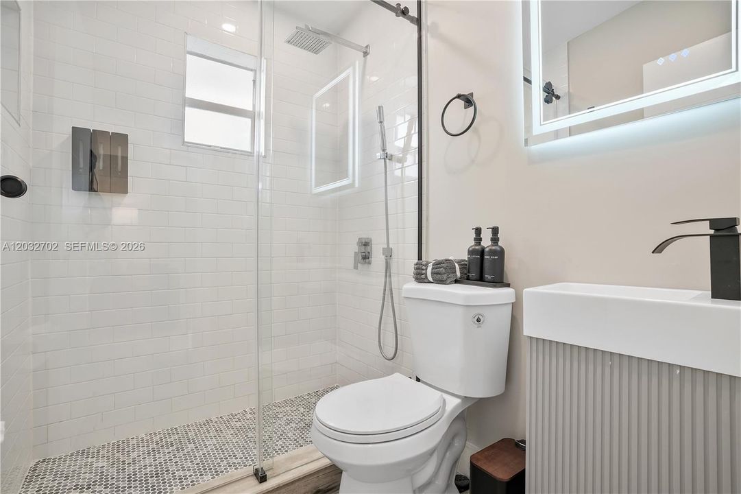 For Sale: $1,299,000 (0 beds, 0 baths, 1281 Square Feet)