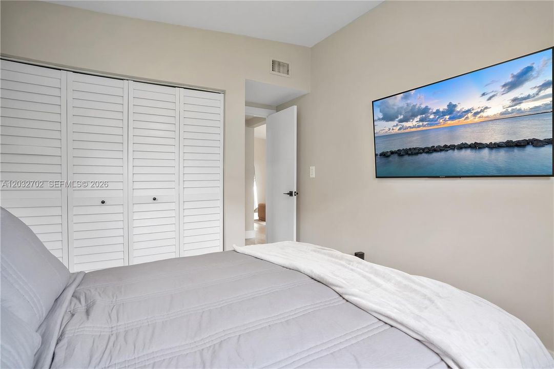 For Sale: $1,299,000 (0 beds, 0 baths, 1281 Square Feet)