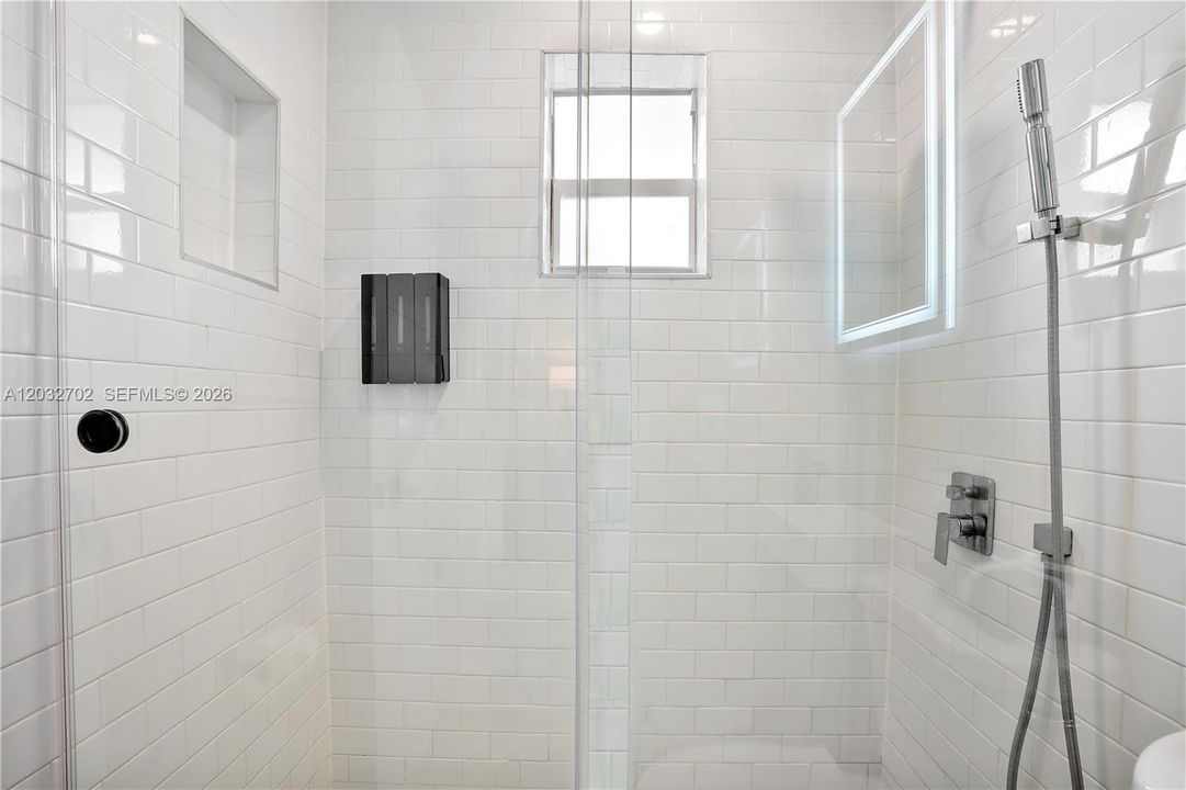 For Sale: $1,299,000 (0 beds, 0 baths, 1281 Square Feet)