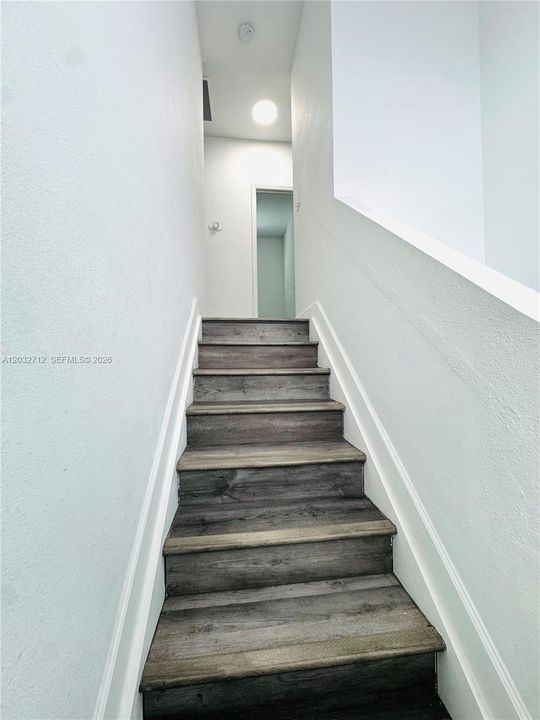 En Renta: $4,100 (5 camas, 3 baños, 2170 Pies cuadrados)