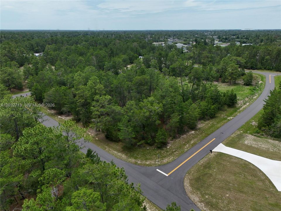 На продажу: $70,000 (0.58 acres)