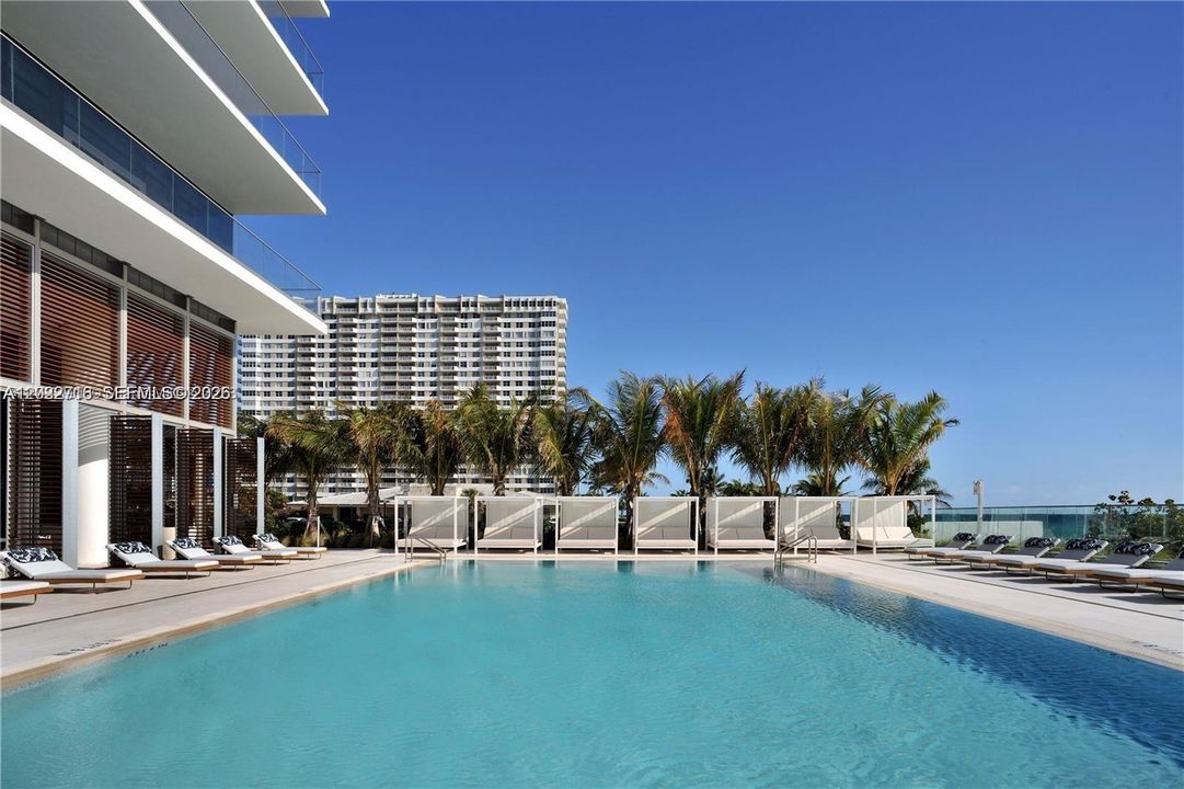 For Sale: $3,450,000 (4 beds, 3 baths, 2545 Square Feet)
