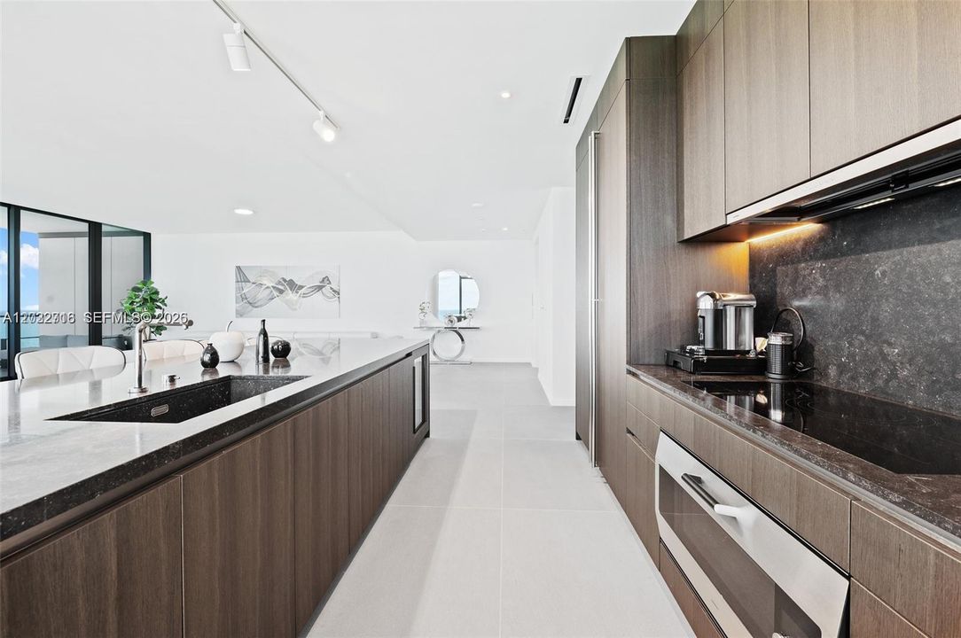 For Sale: $3,450,000 (4 beds, 3 baths, 2545 Square Feet)