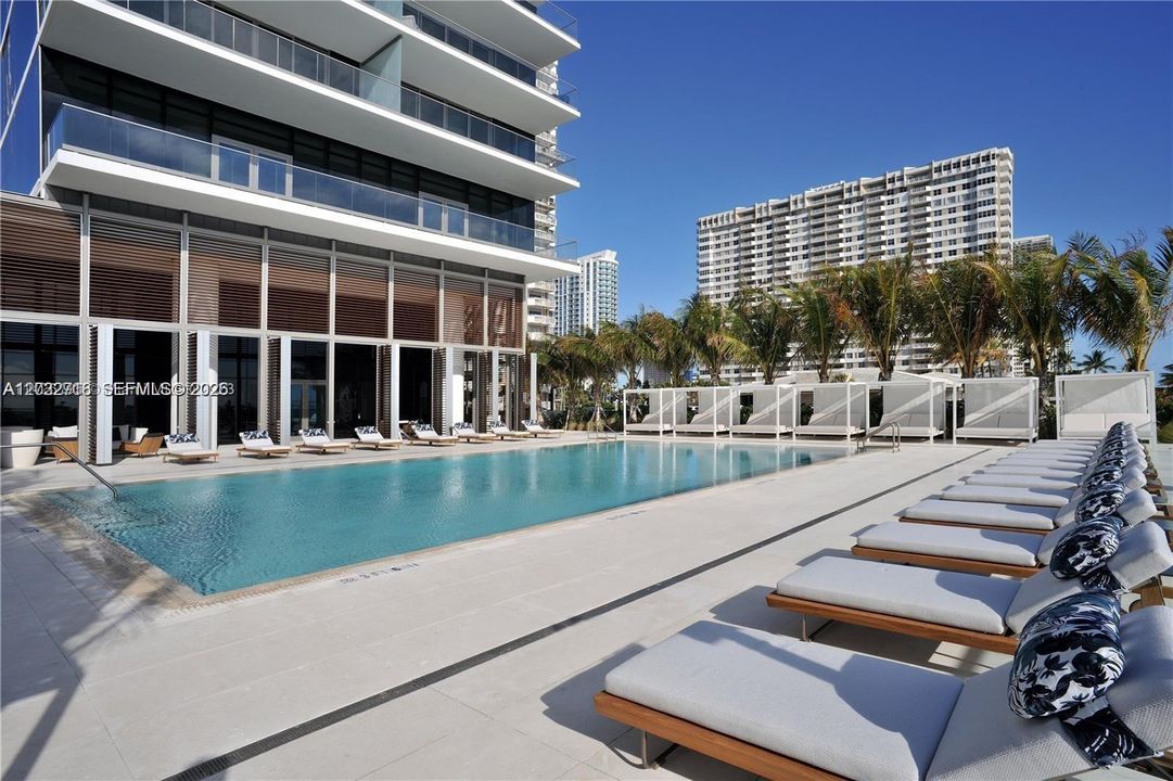 For Sale: $3,450,000 (4 beds, 3 baths, 2545 Square Feet)