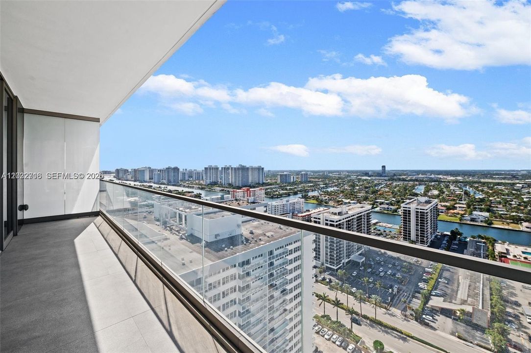 For Sale: $3,450,000 (4 beds, 3 baths, 2545 Square Feet)
