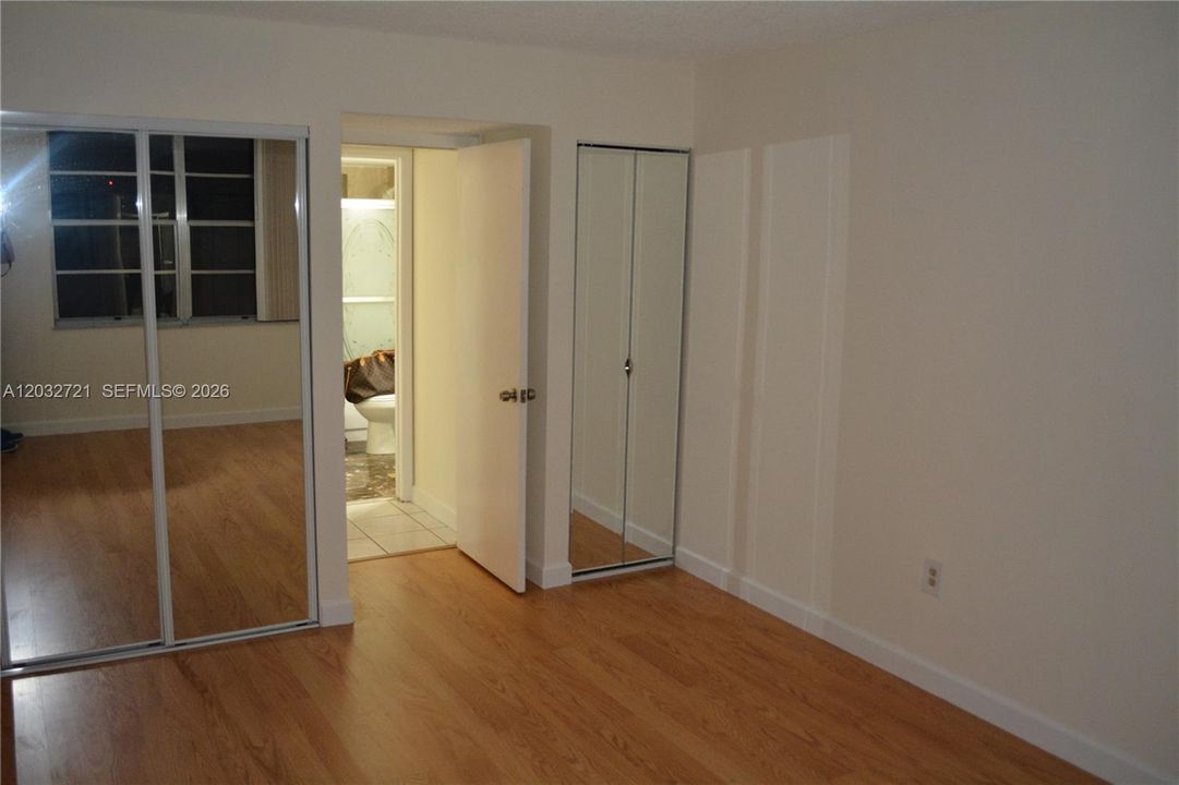 В аренду: $2,050 (1 спален, 1 ванн, 811 Квадратных фут)