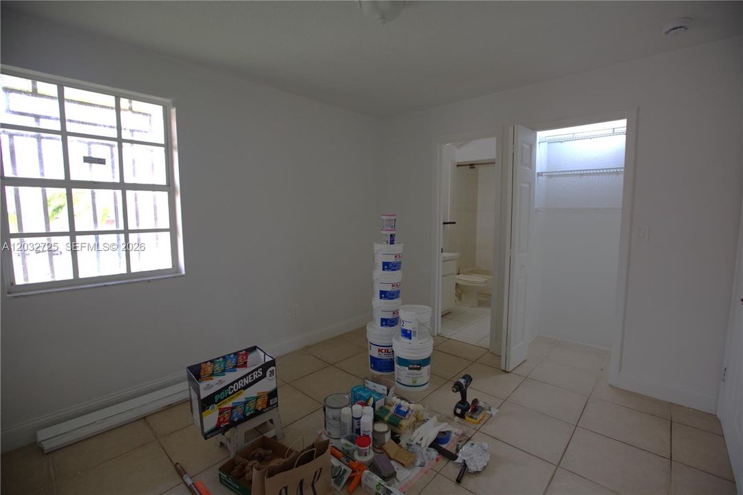 For Rent: $3,200 (3 beds, 2 baths, 1523 Square Feet)