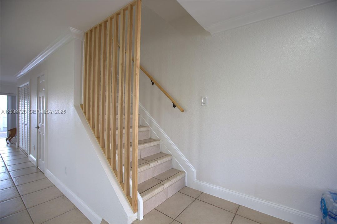 For Rent: $3,200 (3 beds, 2 baths, 1523 Square Feet)
