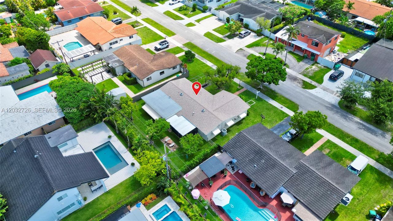 На продажу: $675,000 (3 спален, 2 ванн, 1350 Квадратных фут)