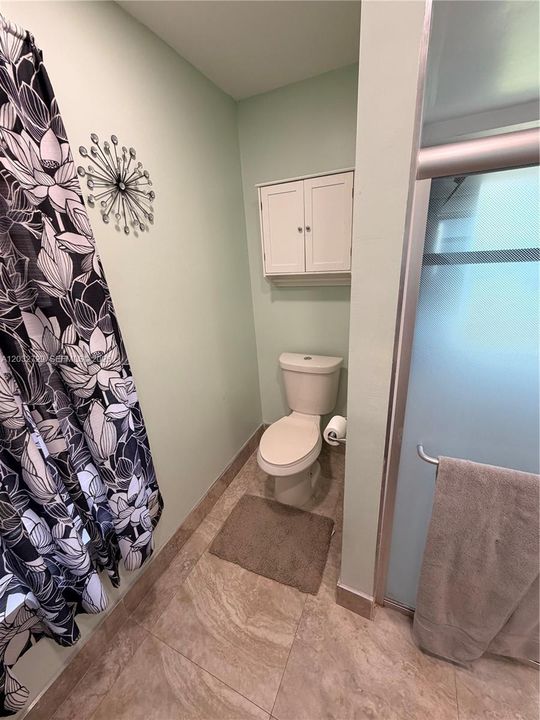 For Rent: $3,300 (3 beds, 2 baths, 1705 Square Feet)