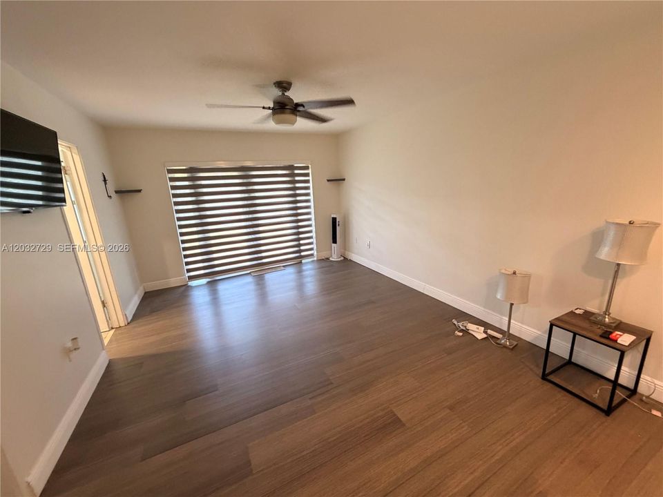 For Rent: $3,300 (3 beds, 2 baths, 1705 Square Feet)