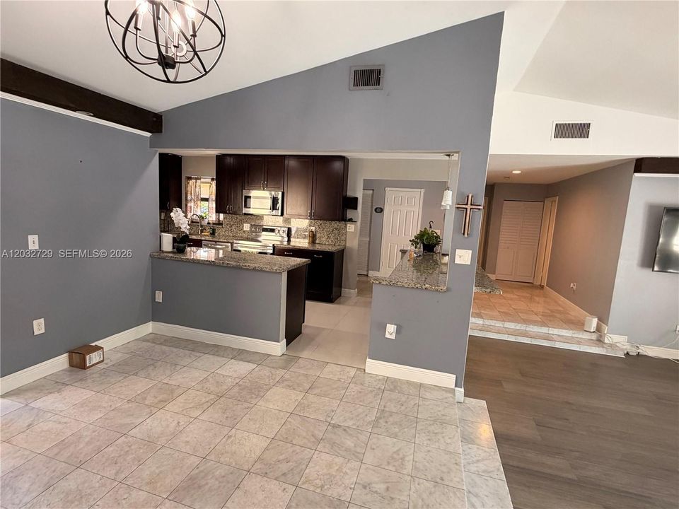 For Rent: $3,300 (3 beds, 2 baths, 1705 Square Feet)