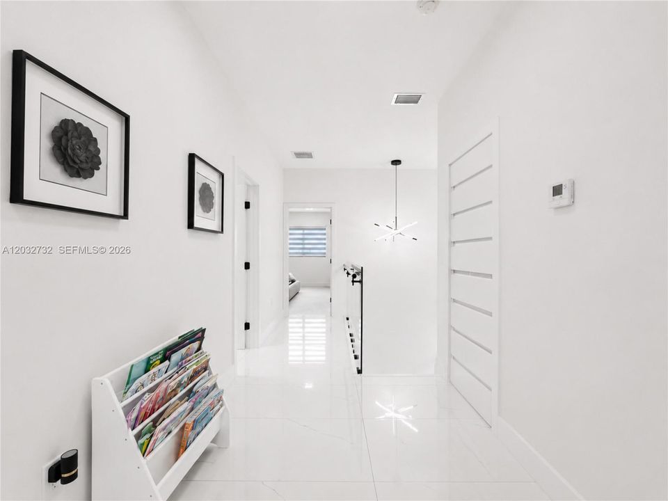 For Sale: $1,250,000 (5 beds, 4 baths, 2437 Square Feet)