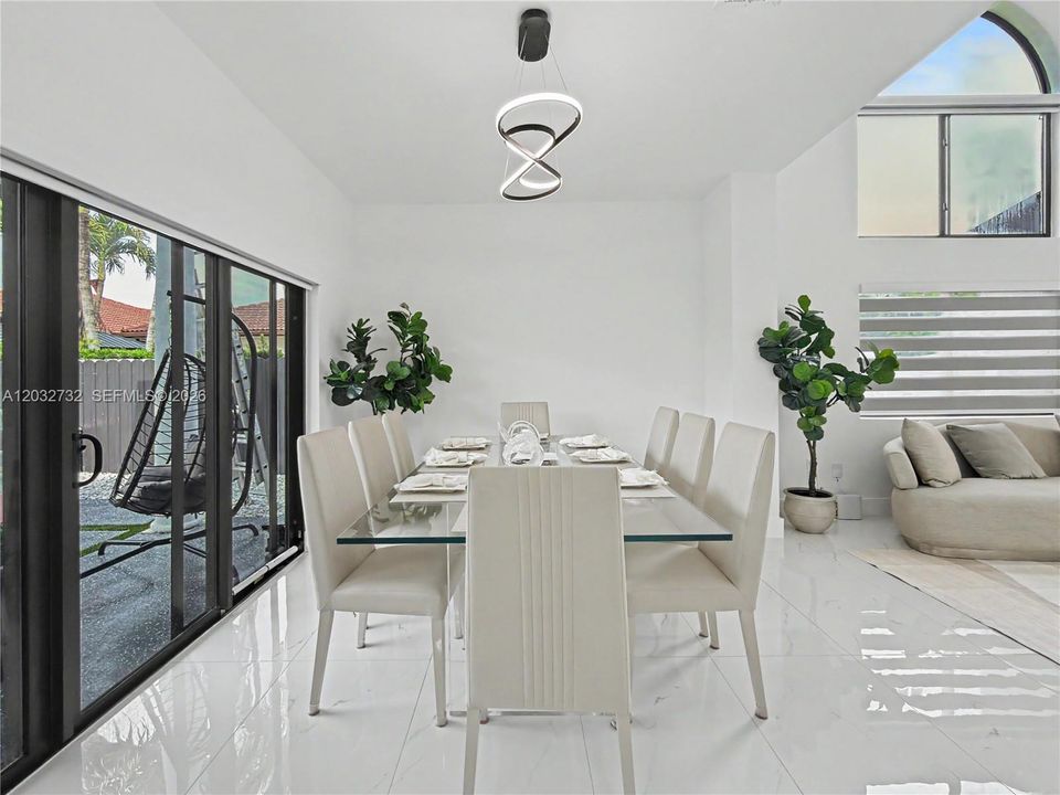 For Sale: $1,250,000 (5 beds, 4 baths, 2437 Square Feet)