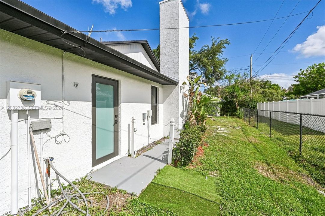 En Venta: $549,200 (3 camas, 2 baños, 1746 Pies cuadrados)