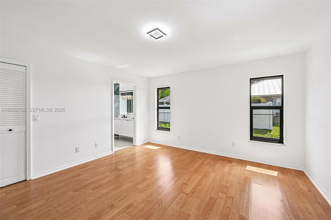 En Venta: $549,200 (3 camas, 2 baños, 1746 Pies cuadrados)