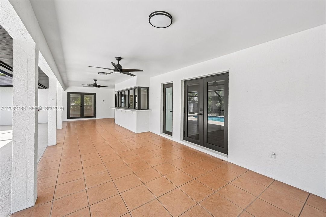 En Venta: $549,200 (3 camas, 2 baños, 1746 Pies cuadrados)