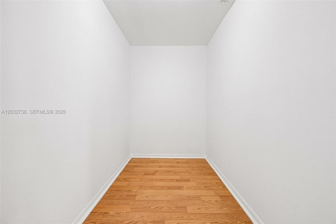 En Venta: $549,200 (3 camas, 2 baños, 1746 Pies cuadrados)