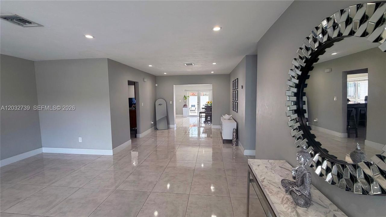 For Sale: $720,000 (3 beds, 2 baths, 1666 Square Feet)