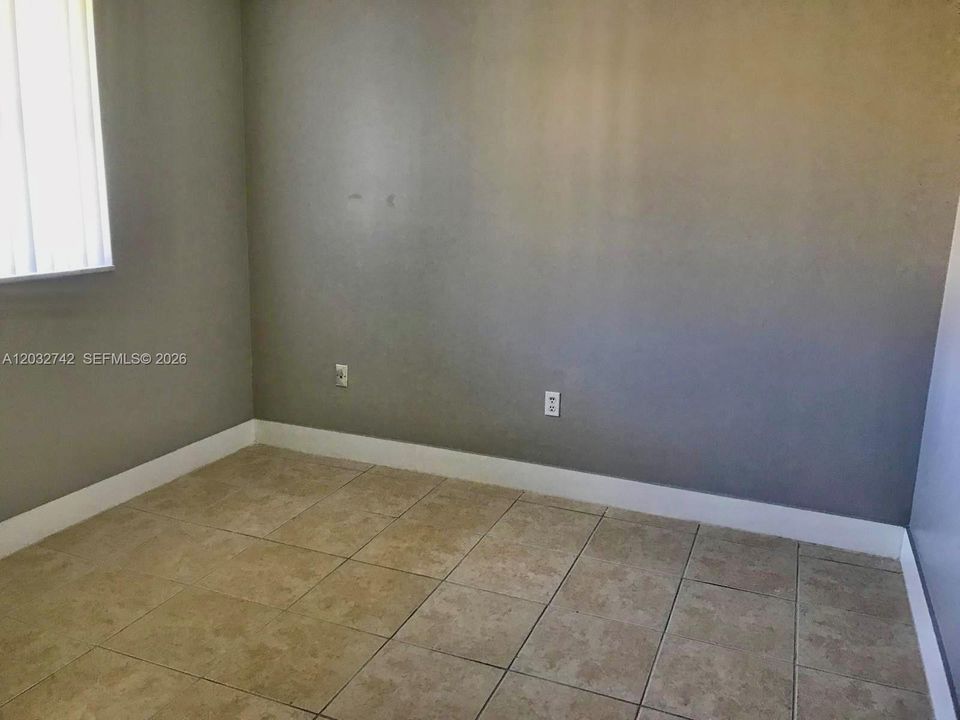 For Rent: $2,150 (2 beds, 2 baths, 912 Square Feet)