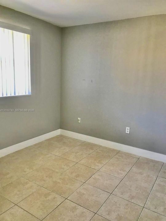 For Rent: $2,150 (2 beds, 2 baths, 912 Square Feet)