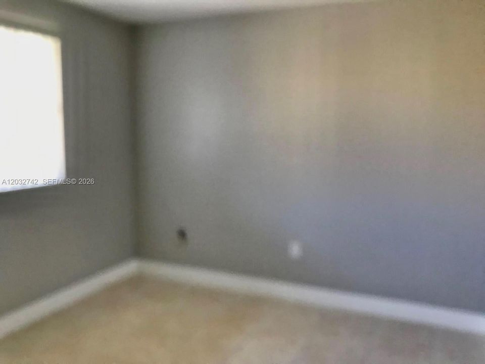 For Rent: $2,150 (2 beds, 2 baths, 912 Square Feet)