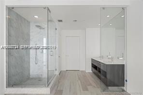 For Rent: $6,100 (2 beds, 2 baths, 1057 Square Feet)