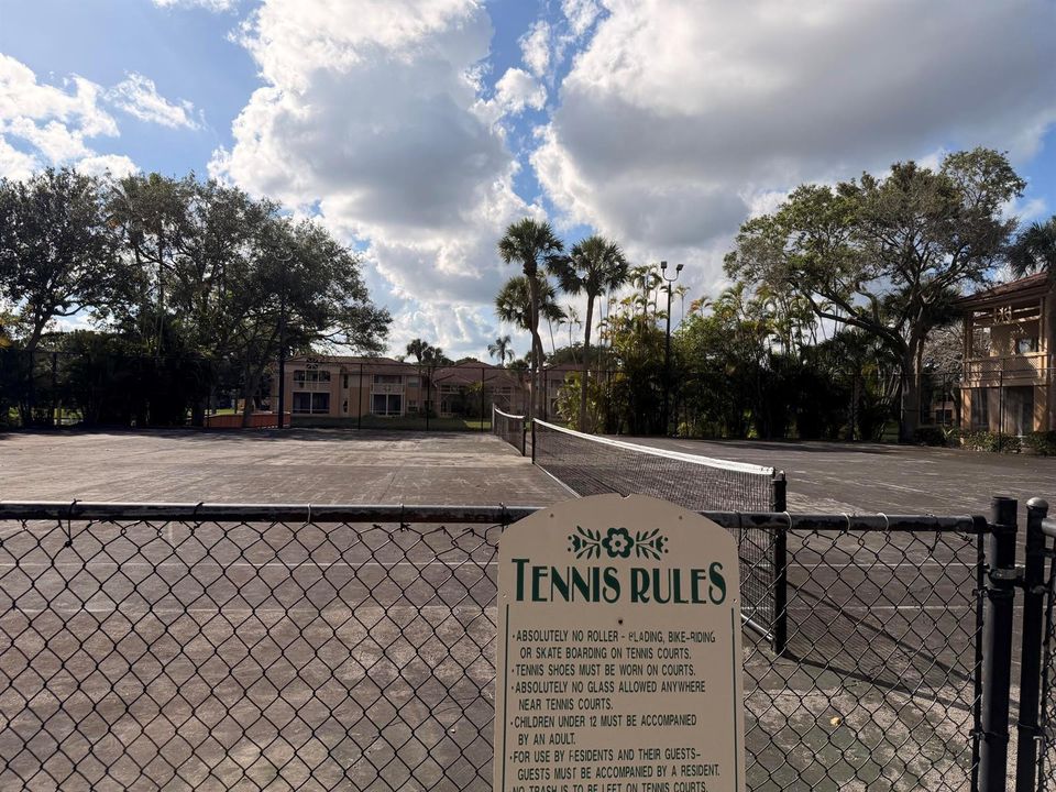 Tennis