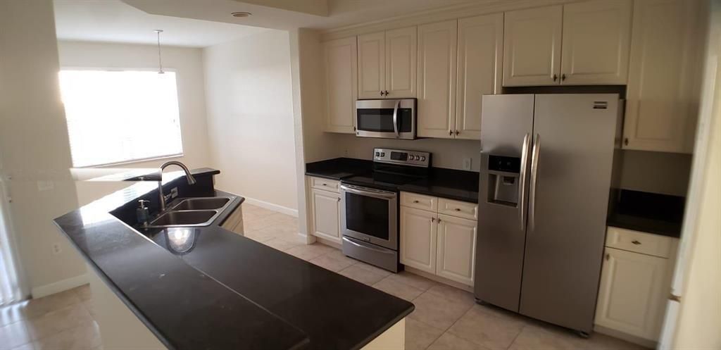 Kitchen 3