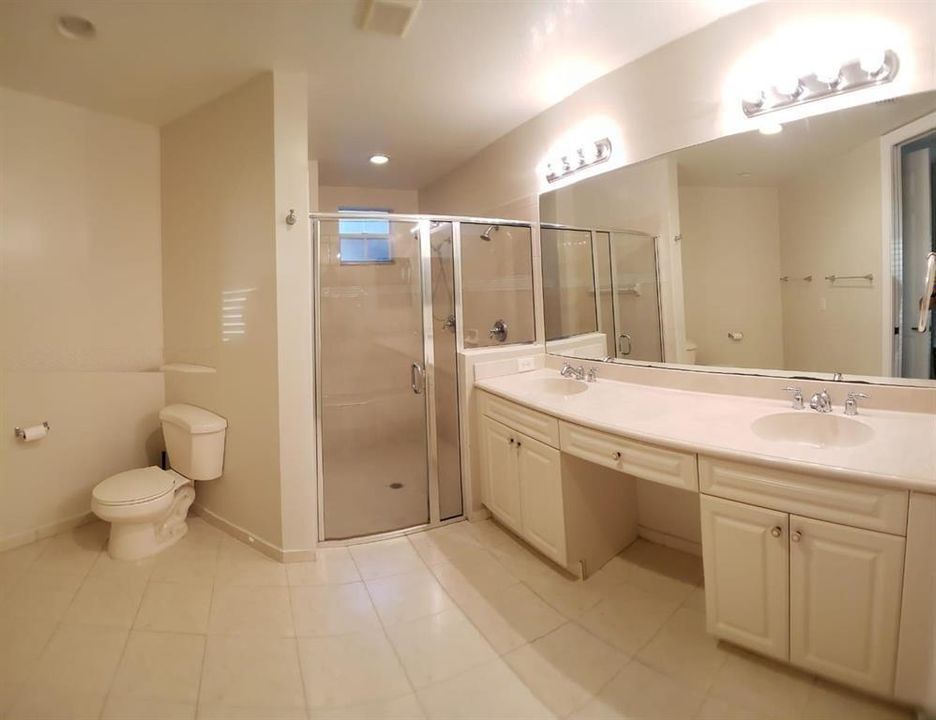 master_bath_