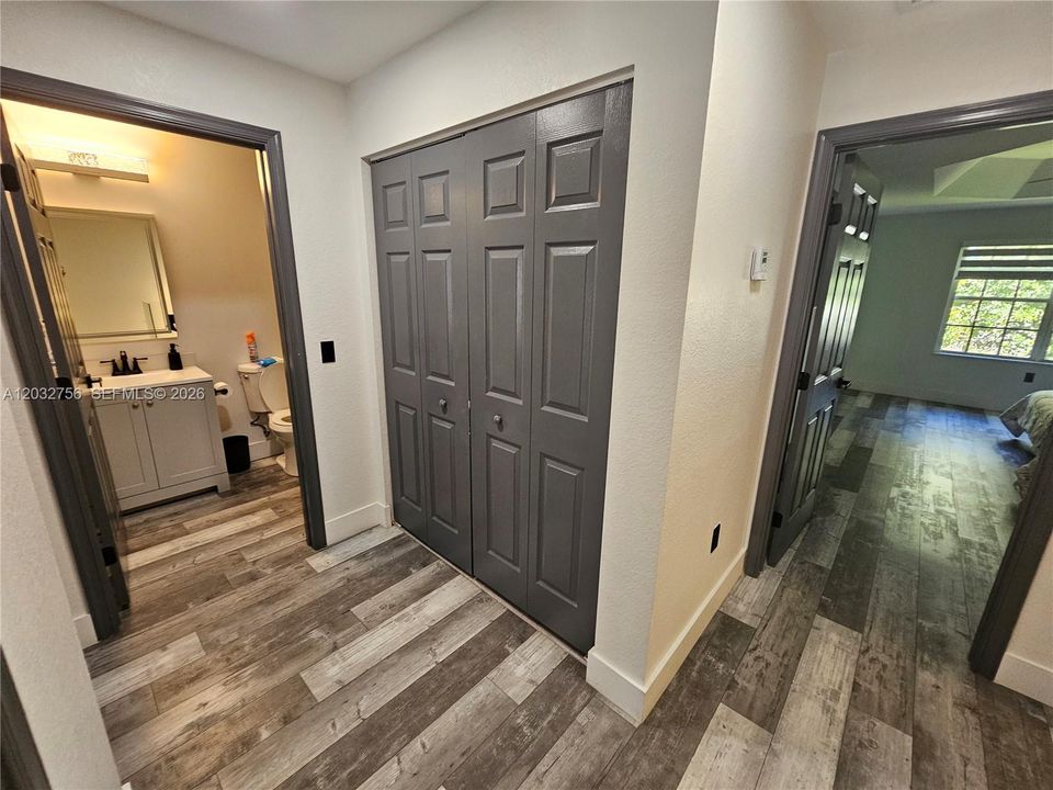 For Sale: $530,000 (3 beds, 2 baths, 1793 Square Feet)