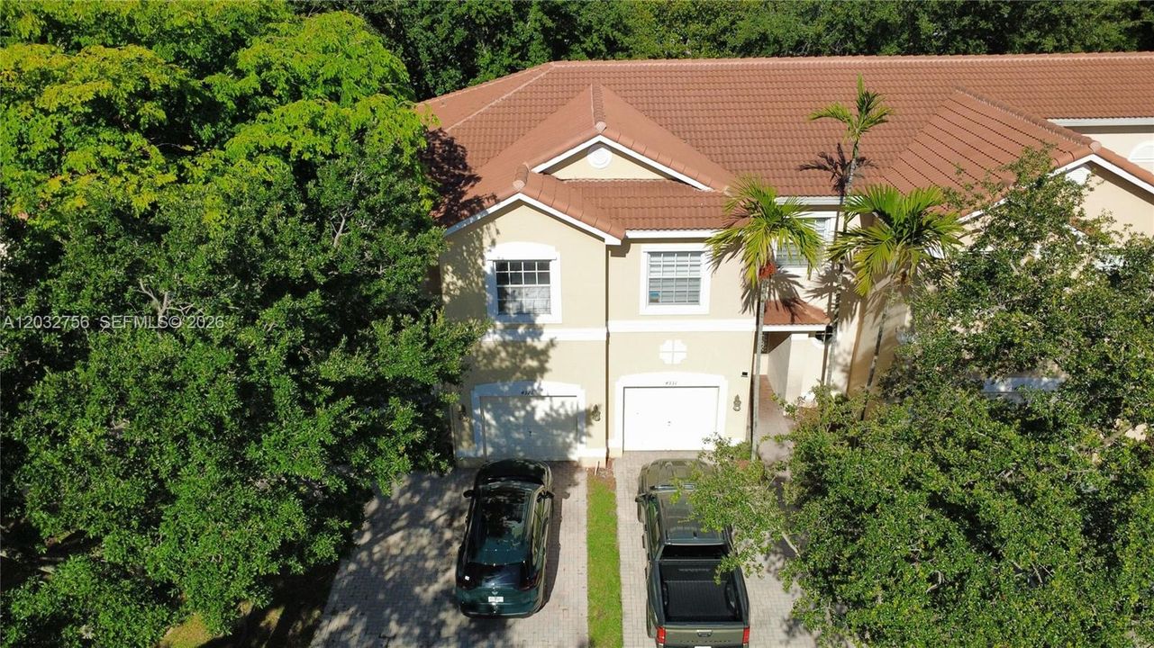 For Sale: $530,000 (3 beds, 2 baths, 1793 Square Feet)