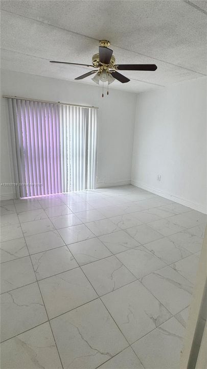 For Rent: $1,600 (1 beds, 1 baths, 591 Square Feet)
