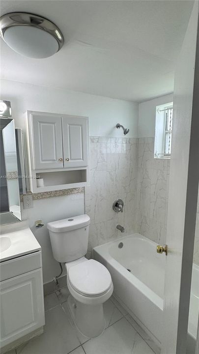 For Rent: $1,600 (1 beds, 1 baths, 591 Square Feet)