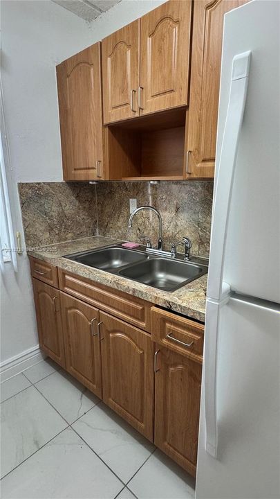For Rent: $1,600 (1 beds, 1 baths, 591 Square Feet)