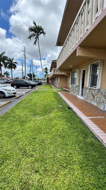 For Rent: $1,600 (1 beds, 1 baths, 591 Square Feet)