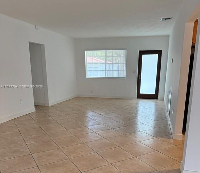 For Rent: $5,650 (2 beds, 2 baths, 1291 Square Feet)
