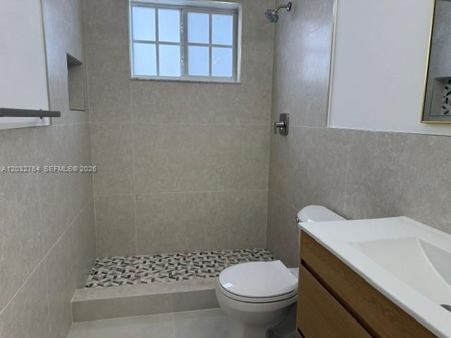 For Rent: $5,650 (2 beds, 2 baths, 1291 Square Feet)
